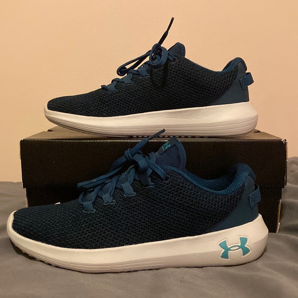 Women’s Under Armour shoe
